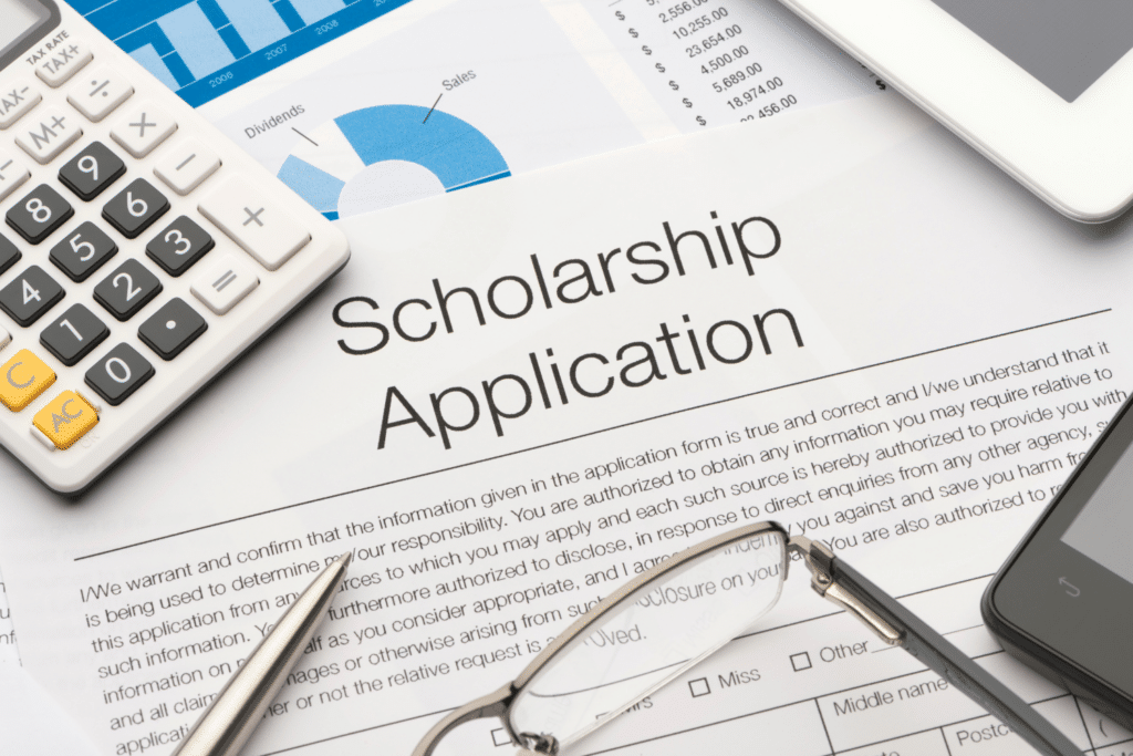 scholarships and grants for college students